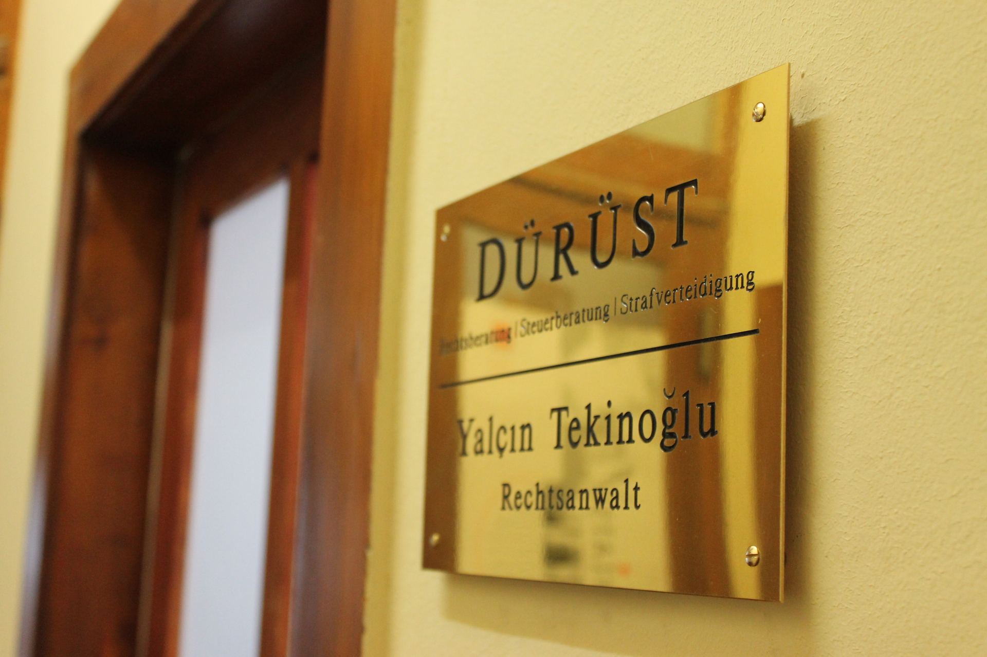 Kanzlei DÜRÜST – Rechtsanwalt Yalçın Tekinoğlu